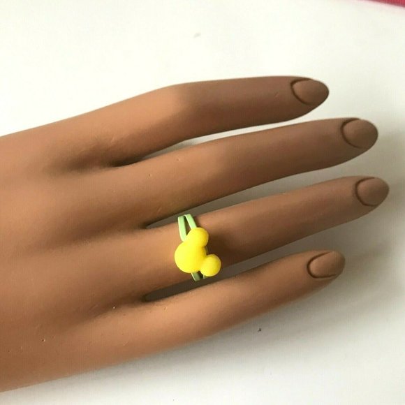 Vintage Disney Mickey Mouse Ears Ring Size 5 6 7 Macaroon Snacks Green Yellow - Picture 4 of 9